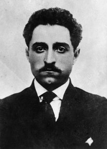 Grigoriy Konstantinovich Ordzhonikidze (Sergo Ordzhonikidze) cuando era estudiante de la Escuela del Partido Bolchevique en Longjumeau, 1911.
